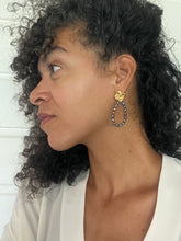 Charger l'image dans la visionneuse de la galerie, Boucles d'Oreilles "Éclat Iridescent &amp; Doré"
